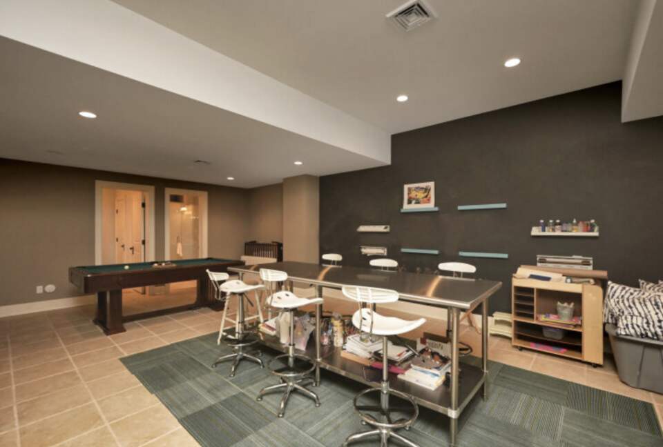 Windmill Manor - Water Mill, New York