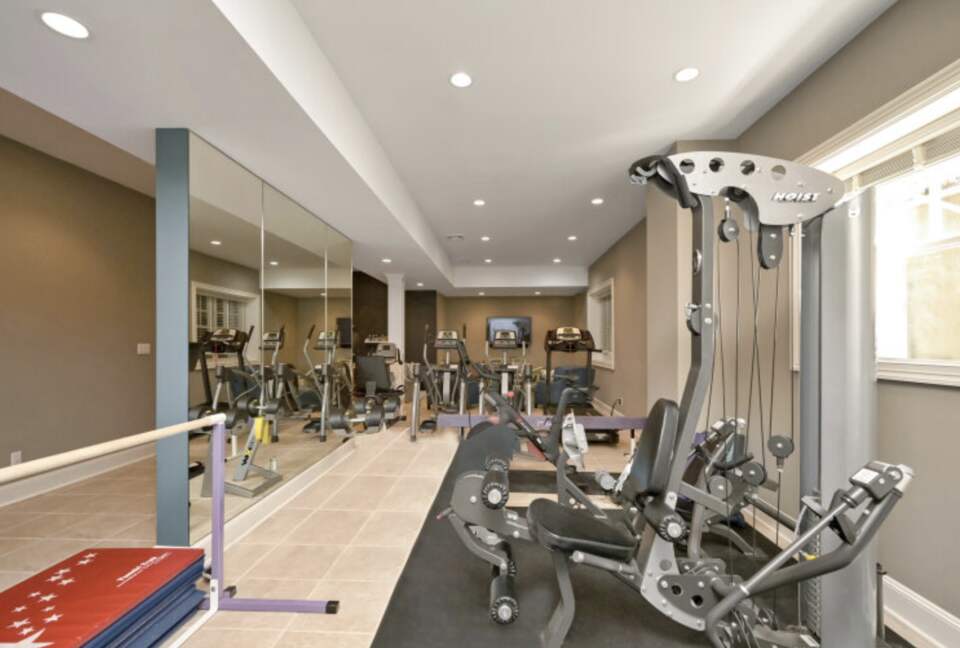 Windmill Manor - Water Mill, New York