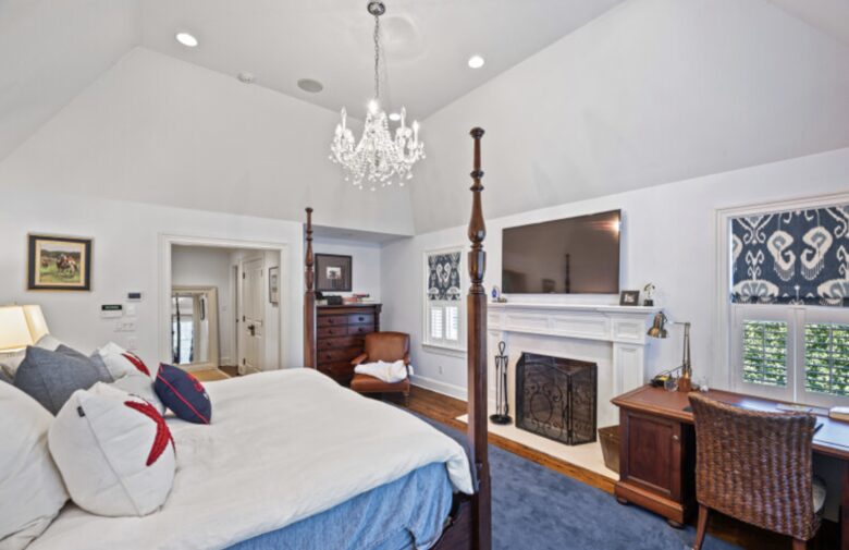 Windmill Manor - Water Mill, New York