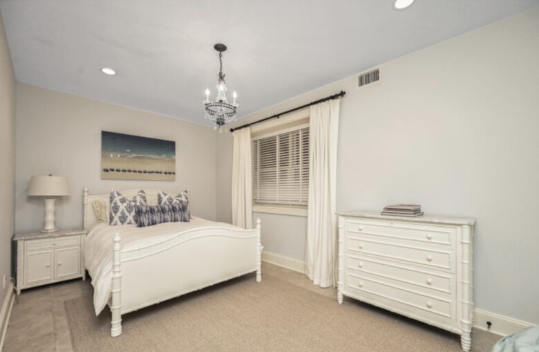 Windmill Manor - Water Mill, New York