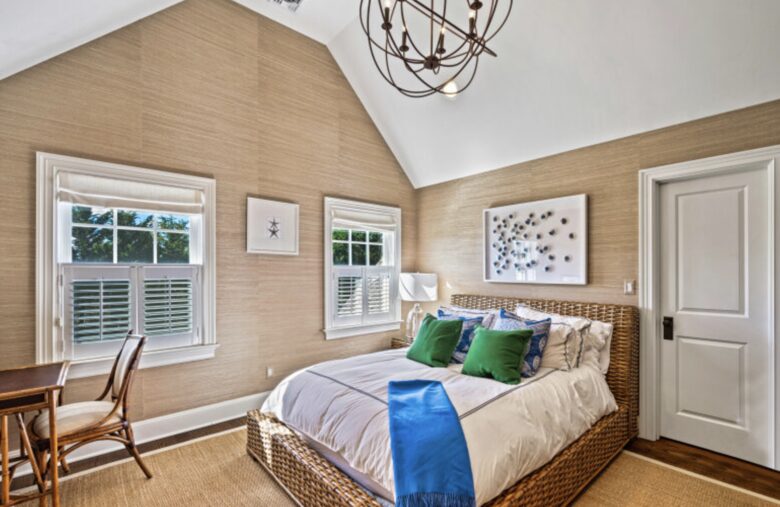 Windmill Manor - Water Mill, New York