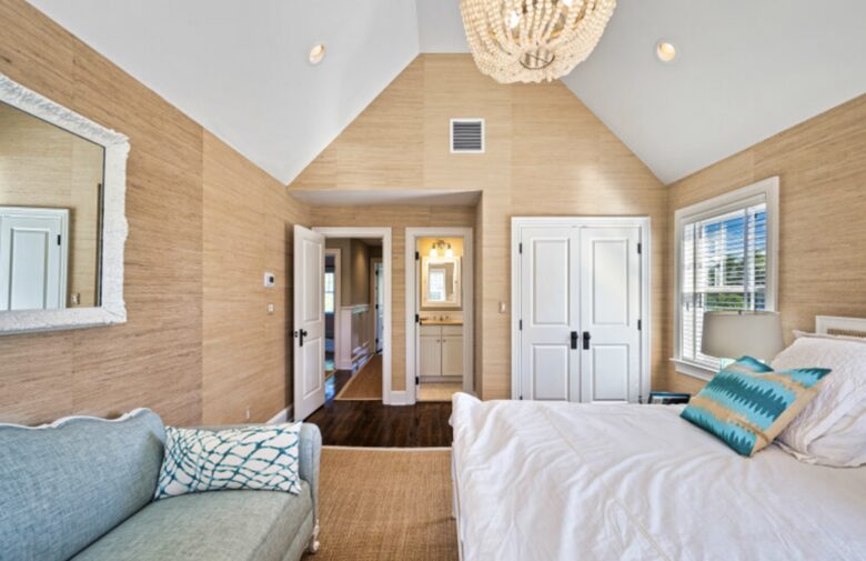 Windmill Manor - Water Mill, New York