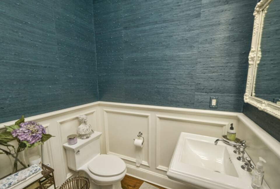 Windmill Manor - Water Mill, New York