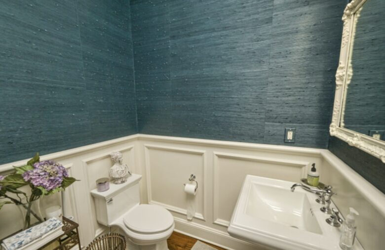 Windmill Manor - Water Mill, New York