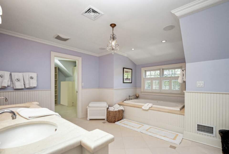 Windmill Manor - Water Mill, New York