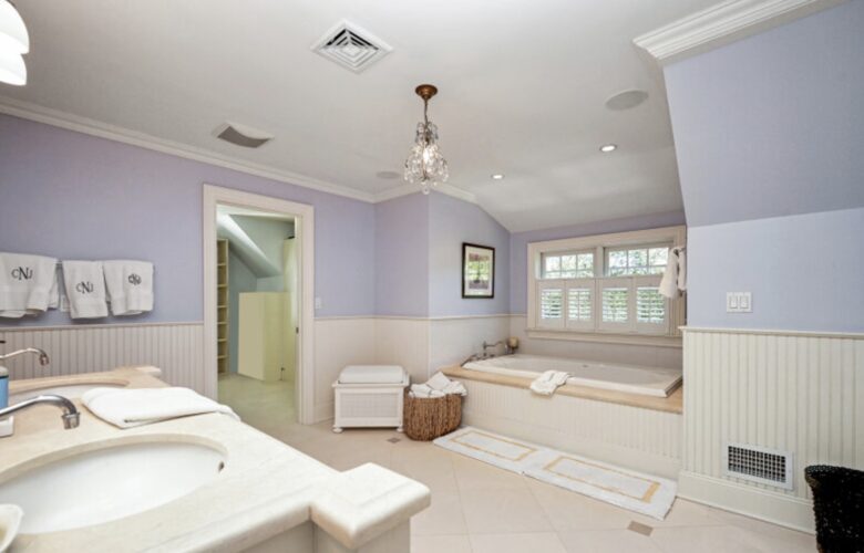 Windmill Manor - Water Mill, New York