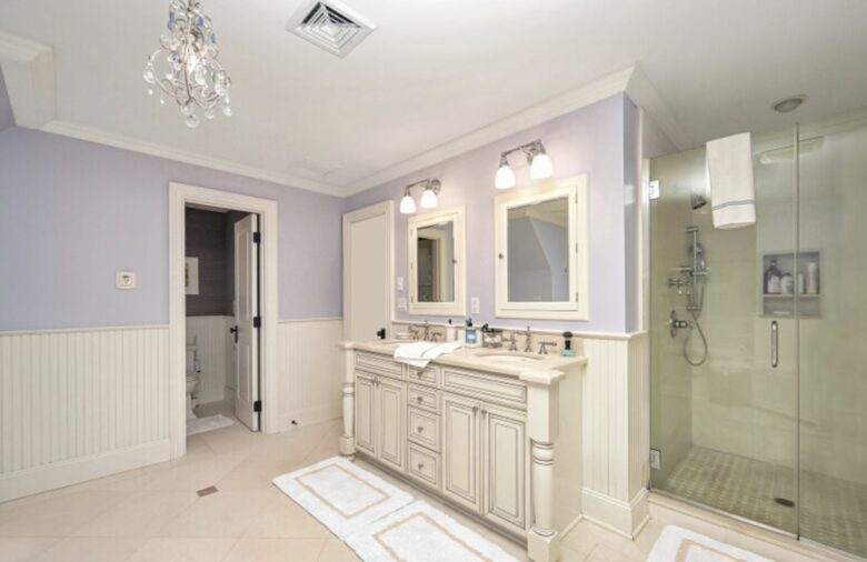 Windmill Manor - Water Mill, New York