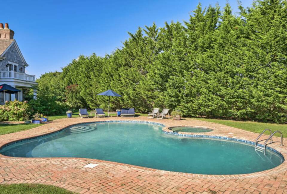 Windmill Manor - Water Mill, New York