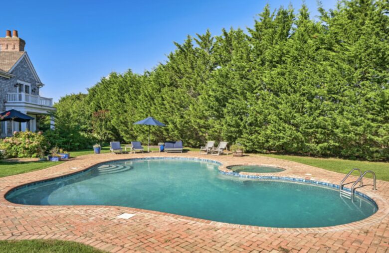 Windmill Manor - Water Mill, New York