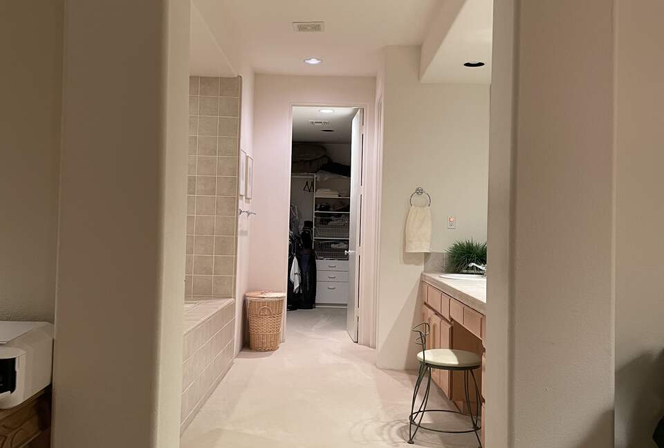 La Quinta Getaway Loaded with Resort Amenities - La Quinta, California