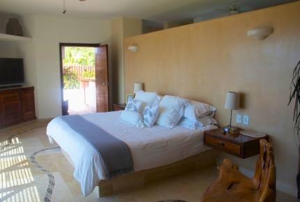 La Pintadita - IXTAPA, ZIHUATANEJO, Mexico