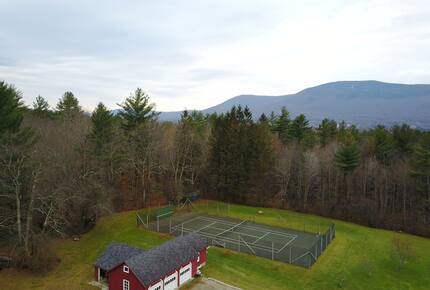 Historic Renovated Barn | At Boorn Brook Farm - Manchester Center, Vermont