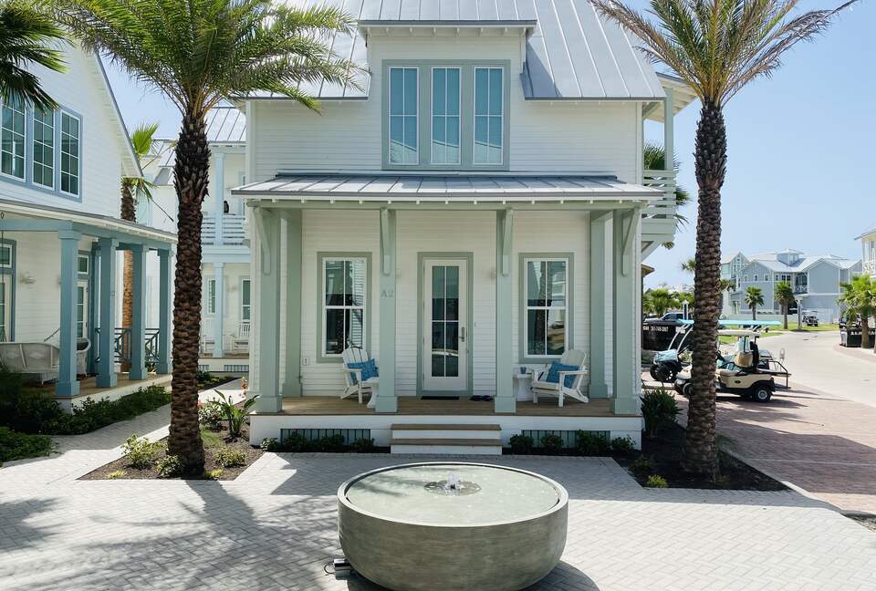 Sandy Gate Cottage by the Sea - Port Aransas, Texas