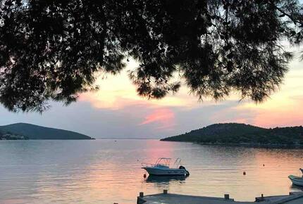 Vila Nona | Authentic STONE HOUSE by NYC designer - Susak, Croatia