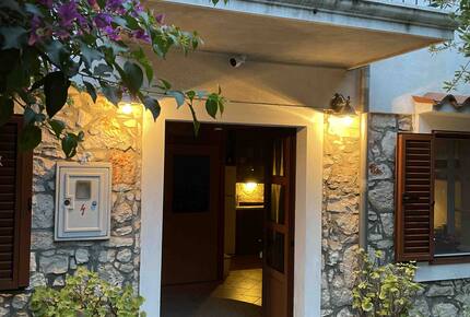 Vila Nona | Authentic STONE HOUSE by NYC designer - Susak, Croatia