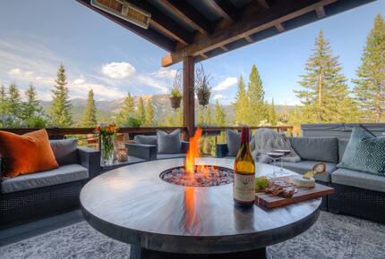 Modern Mountain Retreat with Stunning Views + Amenities Galore - Big Sky, Montana
