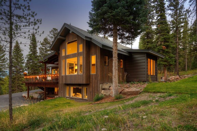 Modern Mountain Retreat with Stunning Views + Amenities Galore - Big Sky, Montana