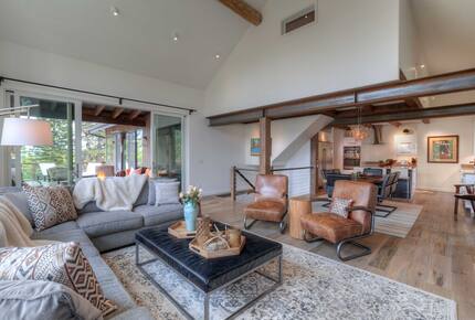 Modern Mountain Retreat with Stunning Views + Amenities Galore - Big Sky, Montana