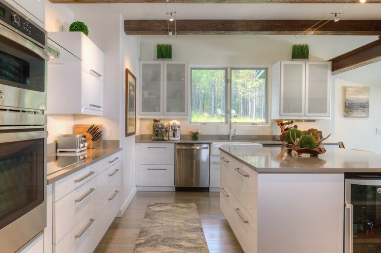 Modern Mountain Retreat with Stunning Views + Amenities Galore - Big Sky, Montana