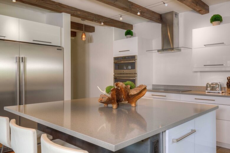 Modern Mountain Retreat with Stunning Views + Amenities Galore - Big Sky, Montana