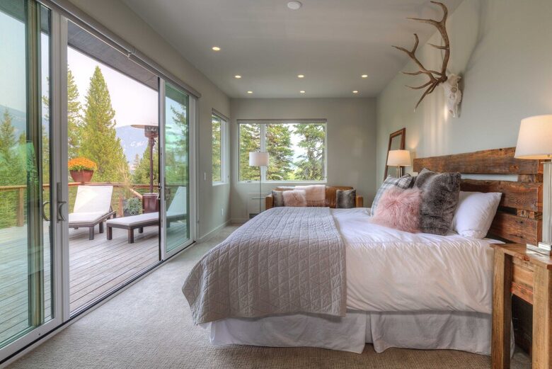 Modern Mountain Retreat with Stunning Views + Amenities Galore - Big Sky, Montana