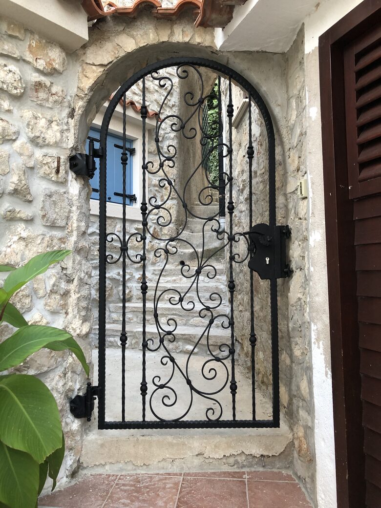 Vila Nona | Authentic STONE HOUSE by NYC designer - Susak, Croatia