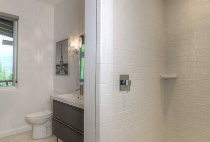 Modern Mountain Retreat with Stunning Views + Amenities Galore - Big Sky, Montana