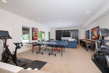 Modern Mountain Retreat with Stunning Views + Amenities Galore - Big Sky, Montana