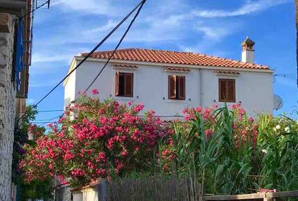 Vila Nona | Authentic STONE HOUSE by NYC designer - Susak, Croatia