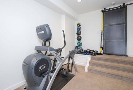 Modern Mountain Retreat with Stunning Views + Amenities Galore - Big Sky, Montana