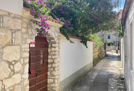 Vila Nona | Authentic STONE HOUSE by NYC designer - Susak, Croatia