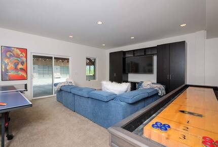 Modern Mountain Retreat with Stunning Views + Amenities Galore - Big Sky, Montana