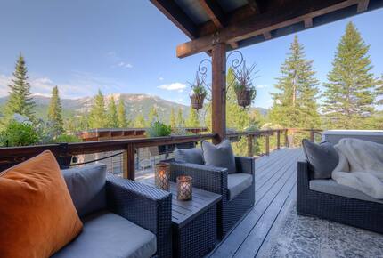 Modern Mountain Retreat with Stunning Views + Amenities Galore - Big Sky, Montana
