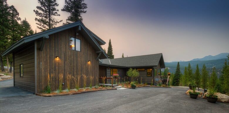 Modern Mountain Retreat with Stunning Views + Amenities Galore - Big Sky, Montana