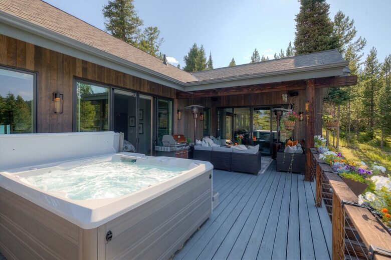 Modern Mountain Retreat with Stunning Views + Amenities Galore - Big Sky, Montana