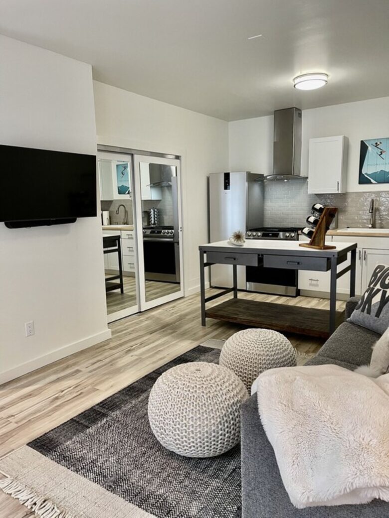 Modern Mountain Retreat with Stunning Views + Amenities Galore - Big Sky, Montana