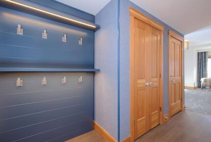 Summit Hotel Suite Ski-In/Ski-Out with Pool, Fitness, Spa - Big Sky, Montana