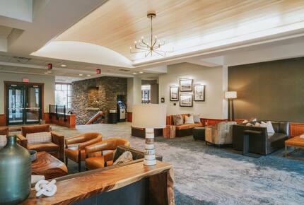 Summit Hotel Suite Ski-In/Ski-Out with Pool, Fitness, Spa - Big Sky, Montana