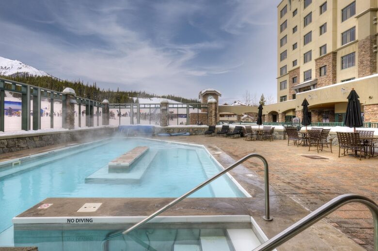 Summit Hotel Suite Ski-In/Ski-Out with Pool, Fitness, Spa - Big Sky, Montana