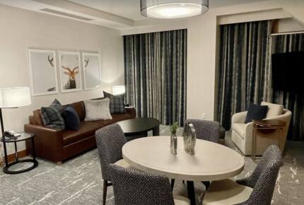 Summit Hotel Suite Ski-In/Ski-Out with Pool, Fitness, Spa - Big Sky, Montana