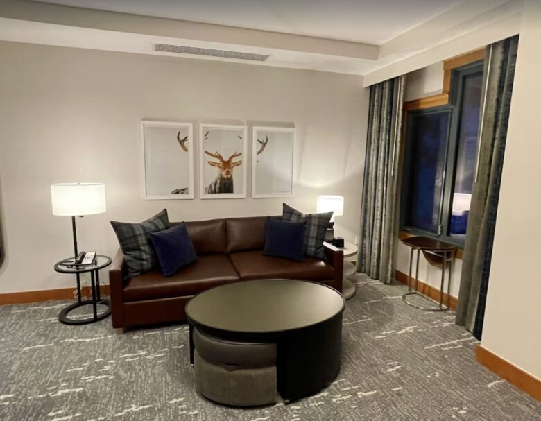 Summit Hotel Suite Ski-In/Ski-Out with Pool, Fitness, Spa - Big Sky, Montana