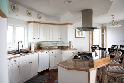 Barnegat Light Ocean Front Shore House - Barnegat Light, New Jersey