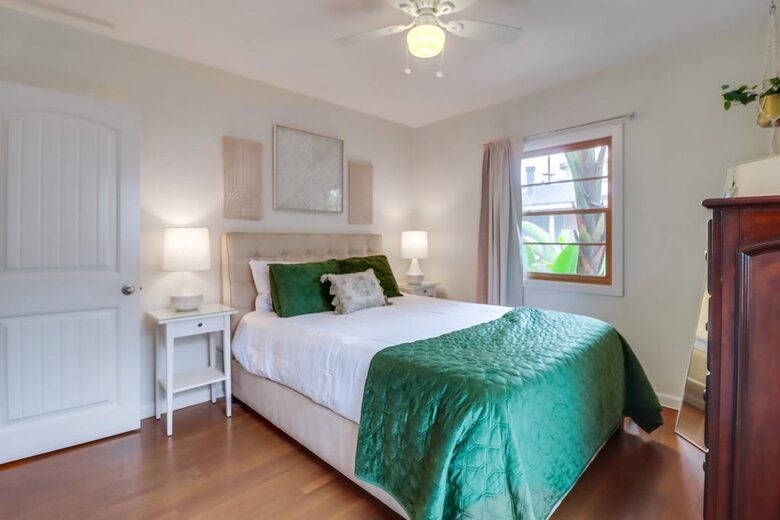 Mermaid's Cove Nestled Between Beach and Bay! - San Diego, California