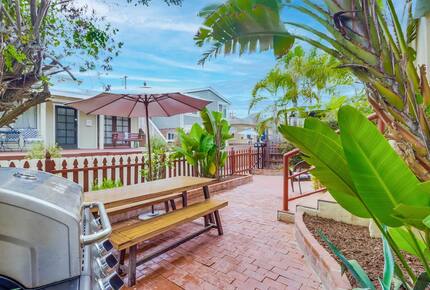 Mermaid's Cove Nestled Between Beach and Bay! - San Diego, California