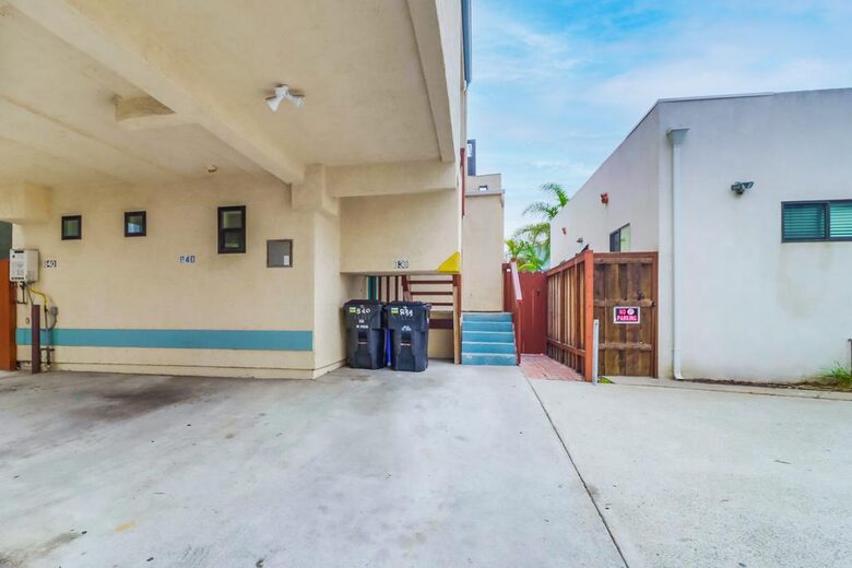 Mermaid's Cove Nestled Between Beach and Bay! - San Diego, California