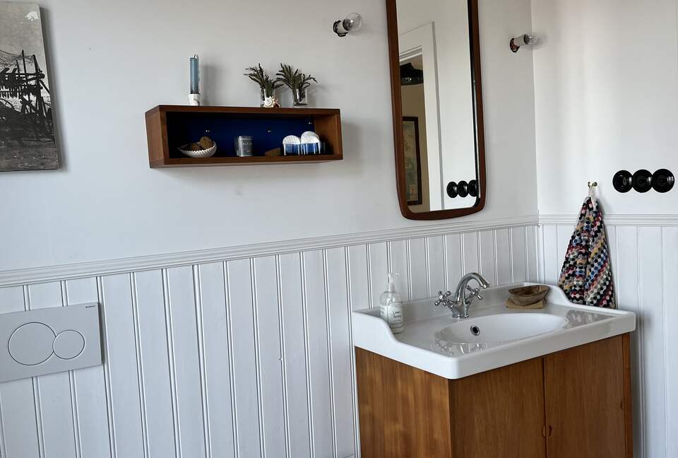 Two-story house by the sea - Stykkishólmur, Iceland