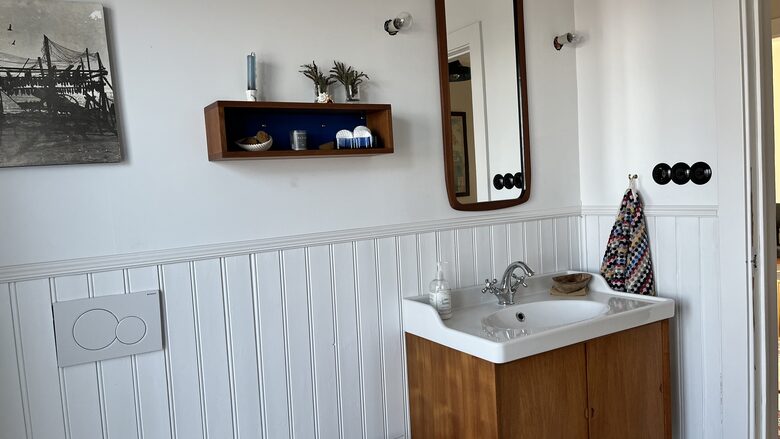 Two-story house by the sea - Stykkishólmur, Iceland