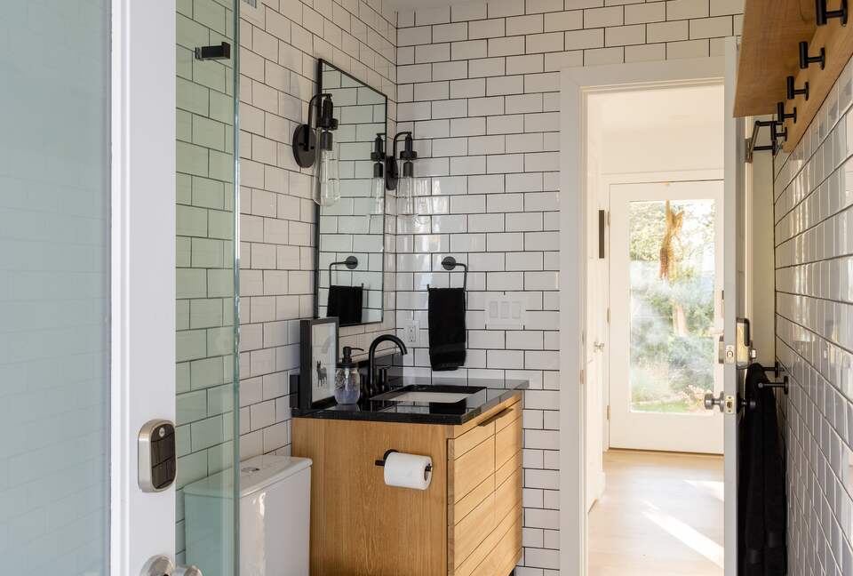 Peconic Bay Beach-Front Home - Hampton Bays, New York