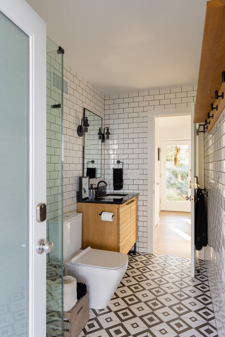 Peconic Bay Beach-Front Home - Hampton Bays, New York