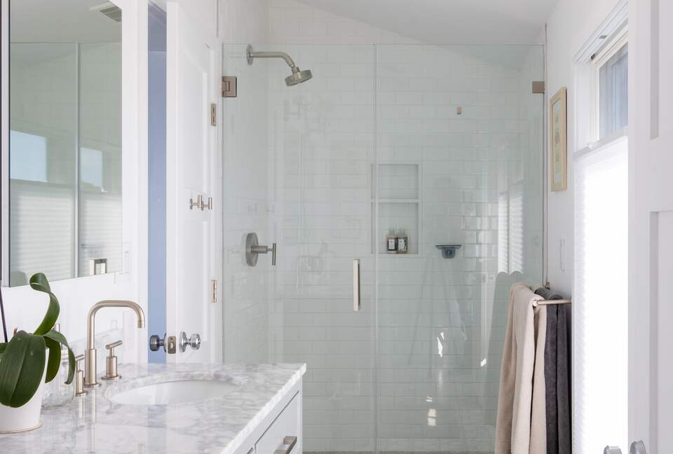 Peconic Bay Beach-Front Home - Hampton Bays, New York